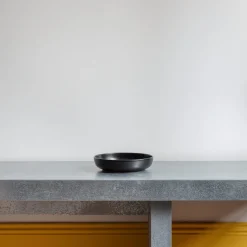 Assiette creuse en grès - Noir
