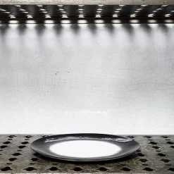 Assiette plate en porcelaine Ann Demeulemeester - Noir et blanc
