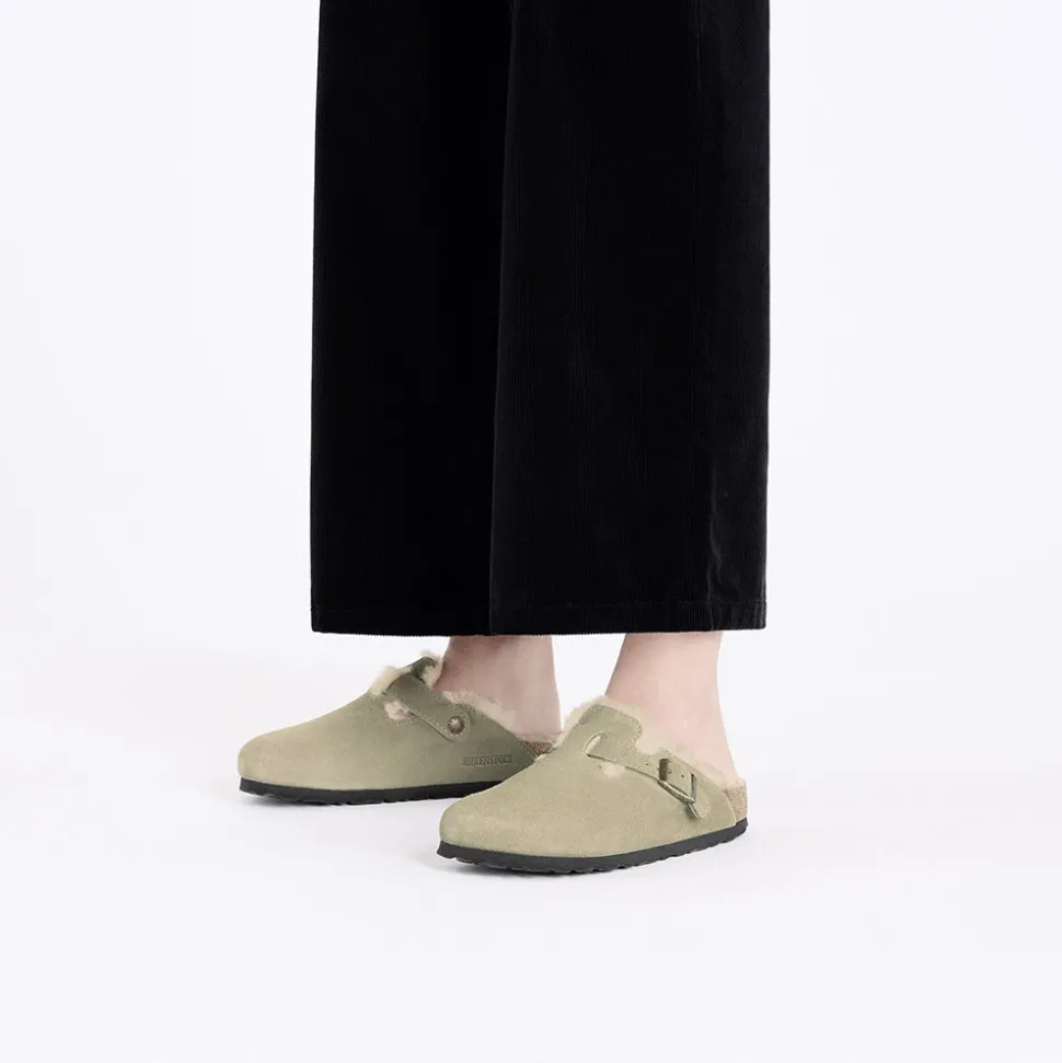 Birkenstock - Sabots Boston en Fourrure - Taupe