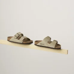 Birkenstock - Sandales Lit de pied souple Arizona - Taupe