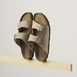 Birkenstock - Sandales Lit de pied souple Arizona - Taupe
