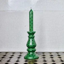 Bougie verte à pois marron