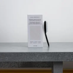 Brosse à cheveux Intensive Hair & Scalp LED Light Therapy