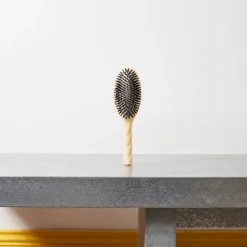 Brosse à cheveux N.03 L'INDISPENSABLE - Soin & Perfection