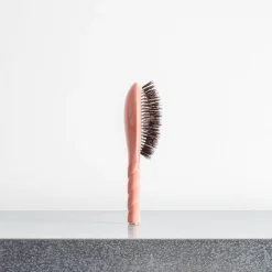 Brosse à cheveux N.01 L'UNIVERSELLE - Soin & Brillance - Corail