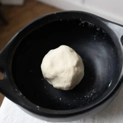 Casserole ovale en argile - Noir