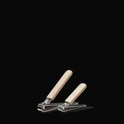 Coupes-ongles en bois