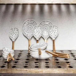 Cuillère de présentation en porcelaine