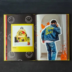 Livre - Smiley, 50 years of good news - Assouline