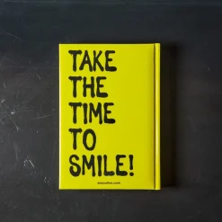 Livre - Smiley, 50 years of good news - Assouline