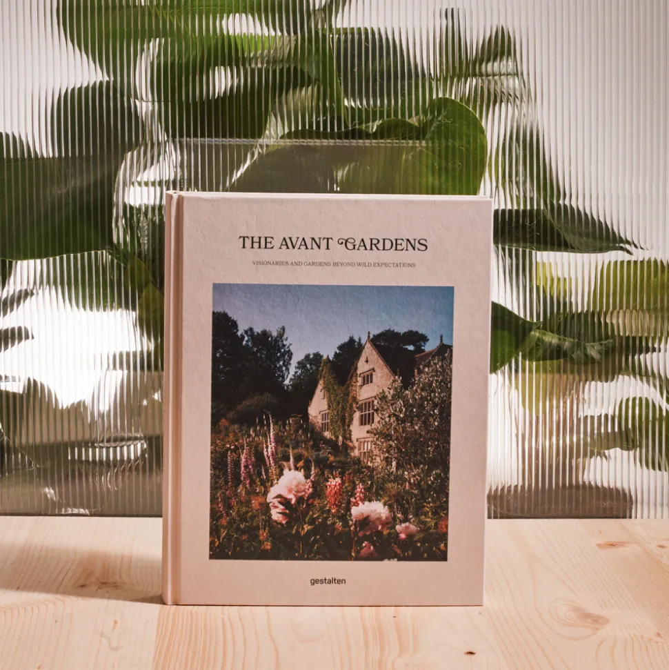 Livre - The Avant Garden