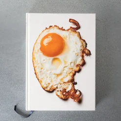 Livre - The Gourmand's Egg. A Collection of Stories & Recipes