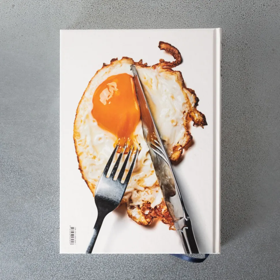 Livre - The Gourmand's Egg. A Collection of Stories & Recipes