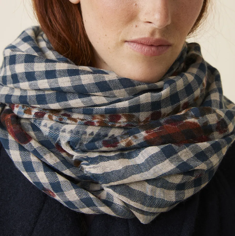 Moismont - Echarpe n°693 - Flowers Navy Blue