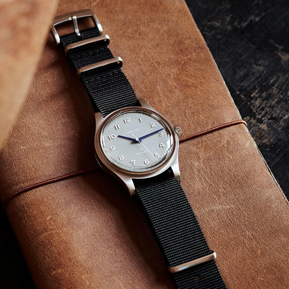 Montre LMM-H01 : HODINKEE (Mécanique)
