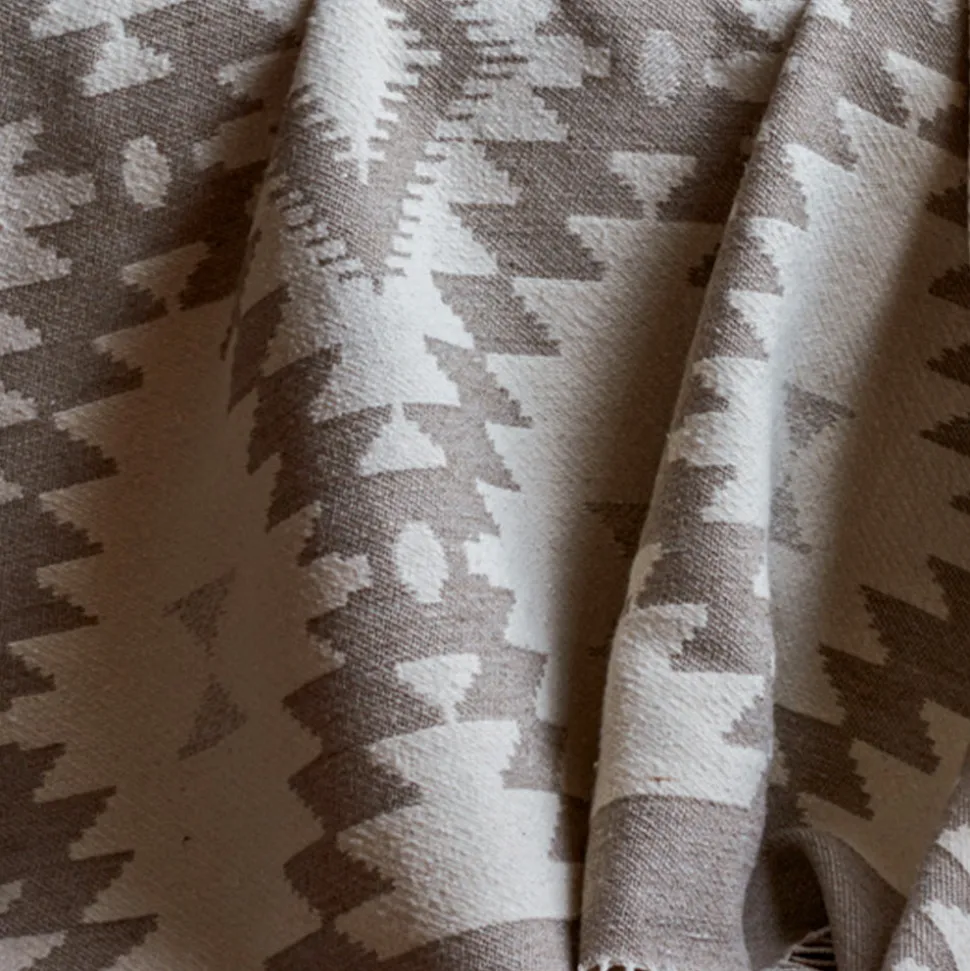 Plaid Kilim