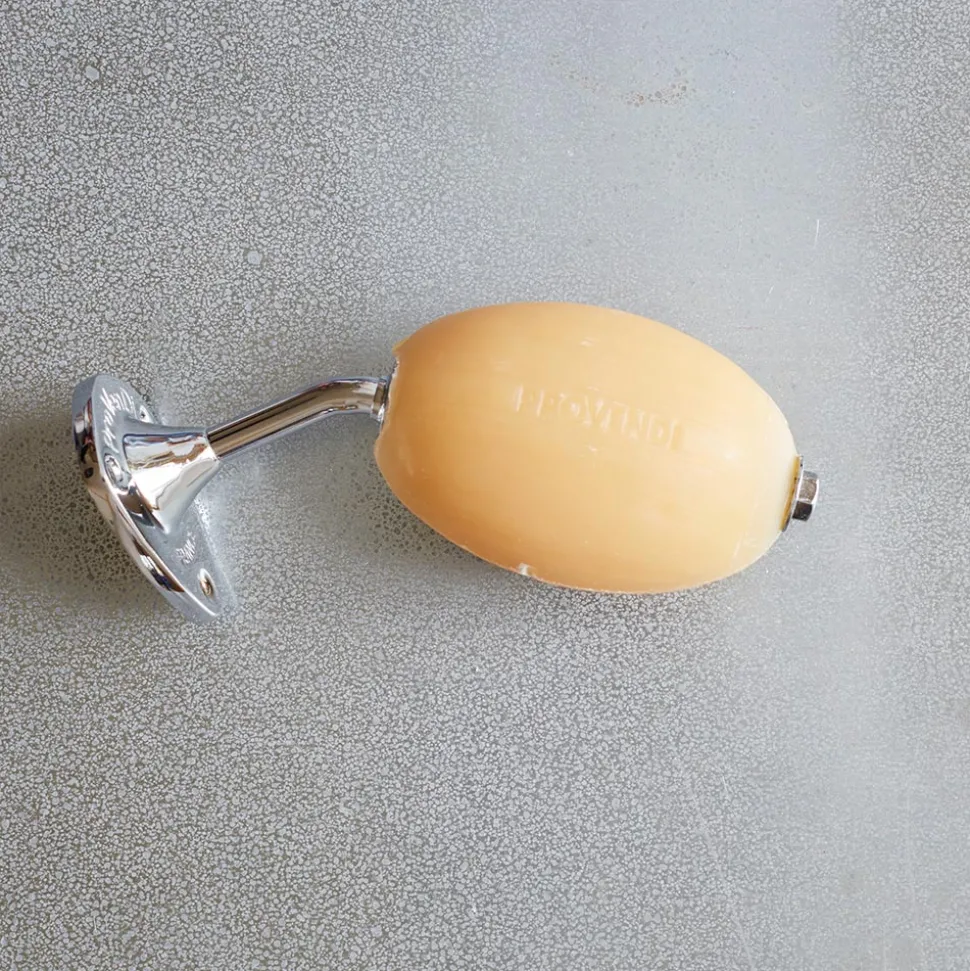 Porte-savon rotatif avec savon à l'amande
