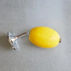 Porte-savon rotatif avec savon au citron