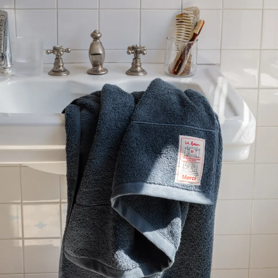 Serviette de bain en éponge - Bleu Pétrole