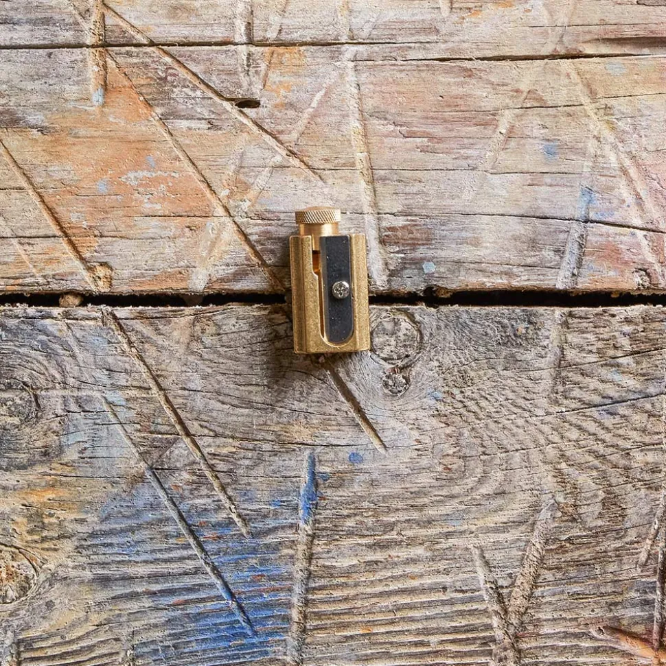 Taille crayon et étui en cuir