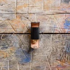 Taille crayon et étui en cuir
