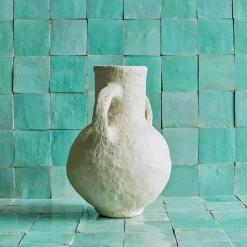 Vase oreilles en papier mâché