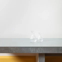 Vase pichet en verre strié Inku - Transparent
